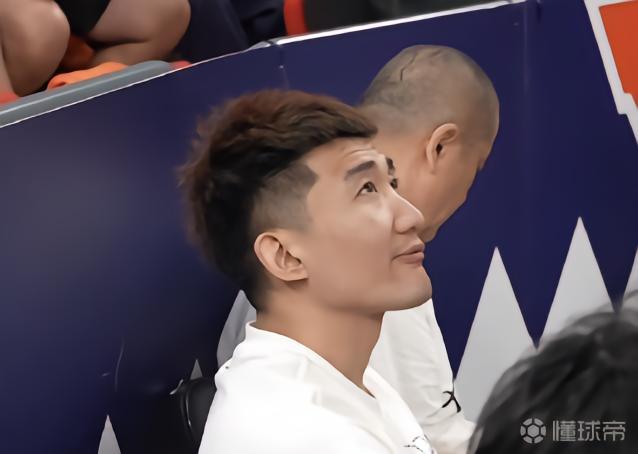 记者:打封闭登场付出了一切,浙江球迷最不应该骂的就是孙铭徽